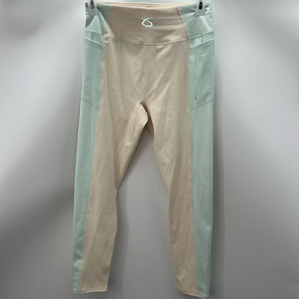 Free People Movement 2 color leggings size large